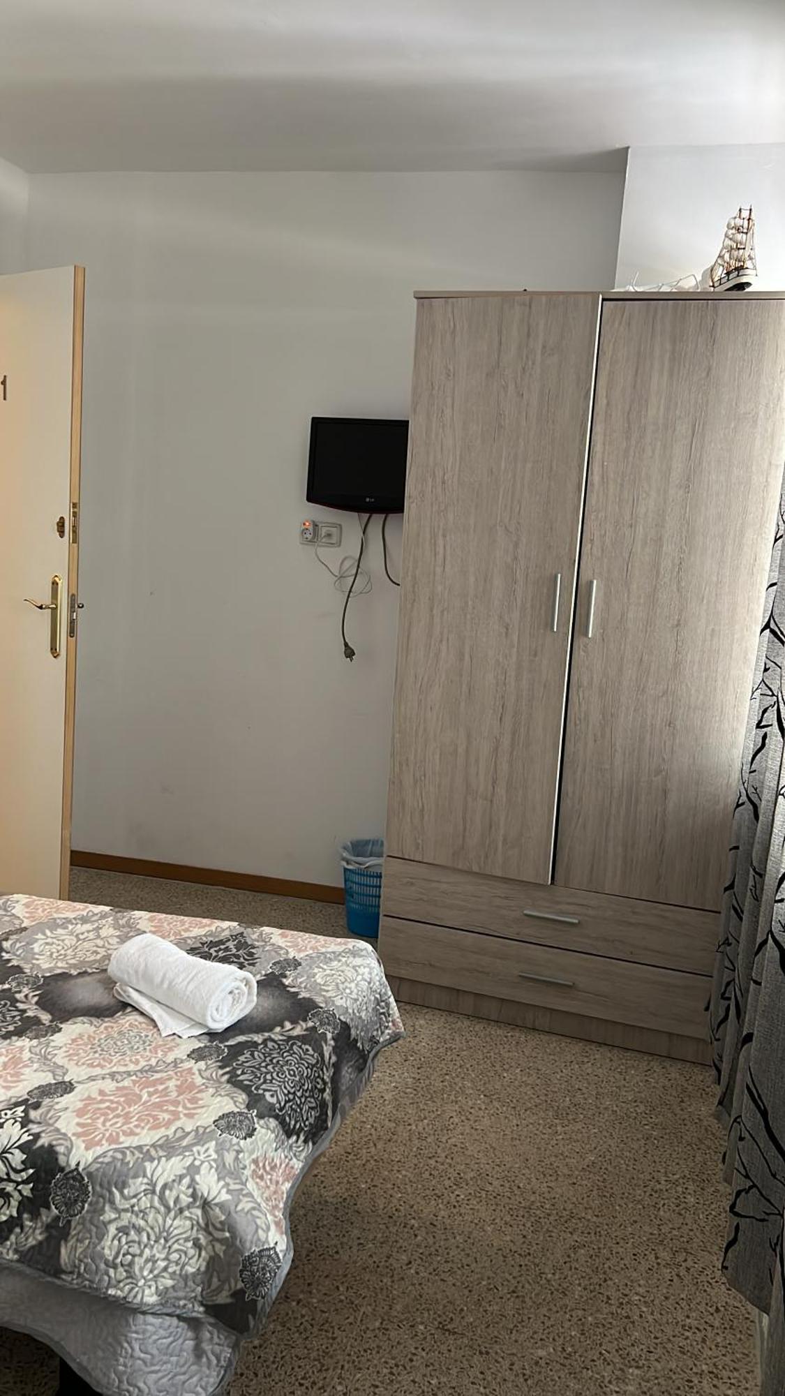 Pension La Parada Alicante Ngoại thất bức ảnh